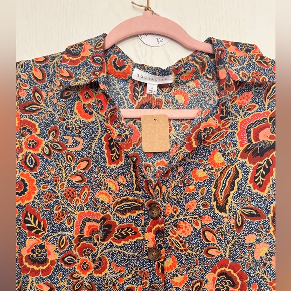 •tunic• - Picture 2 of 2